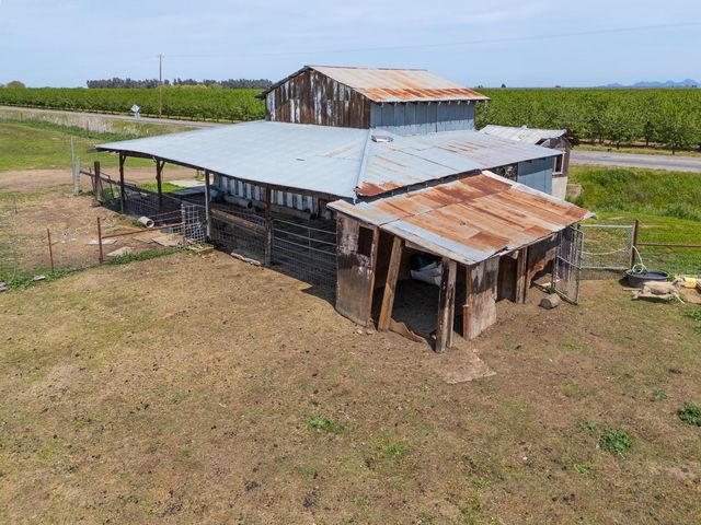 5621 Hankins Rd, Williams, CA 95987