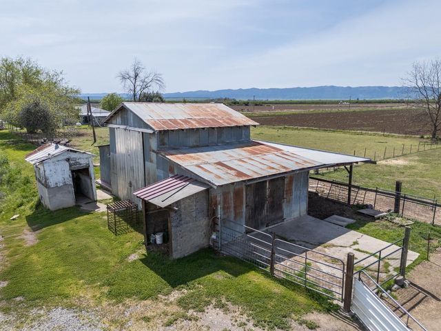 5621 Hankins Rd, Williams, CA 95987
