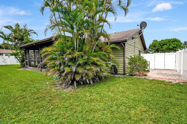 9311 Longmeadow Circle, Boynton Beach, FL 33436