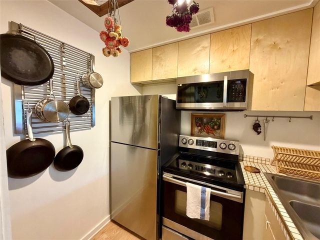 3600 Montrose Boulevard 207, Houston, TX 77006