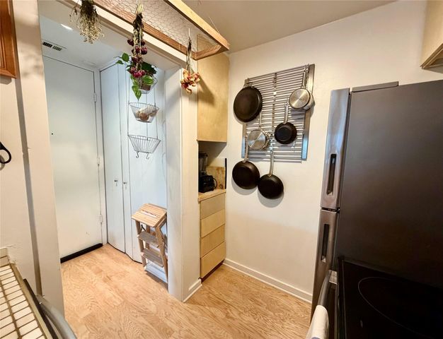 3600 Montrose Boulevard 207, Houston, TX 77006