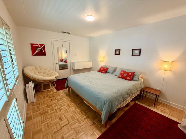 3600 Montrose Boulevard 207, Houston, TX 77006
