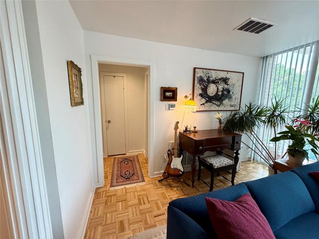 3600 Montrose Boulevard 207, Houston, TX 77006