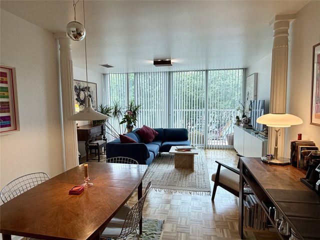 3600 Montrose Boulevard 207, Houston, TX 77006