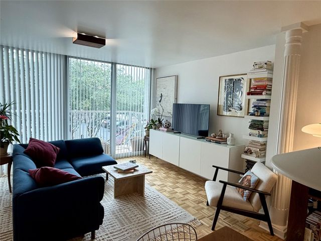 3600 Montrose Boulevard 207, Houston, TX 77006