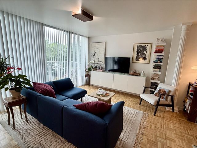 3600 Montrose Boulevard 207, Houston, TX 77006