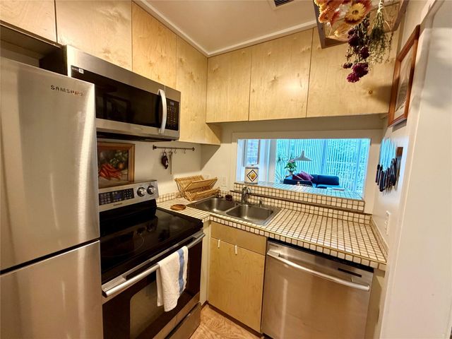 3600 Montrose Boulevard 207, Houston, TX 77006