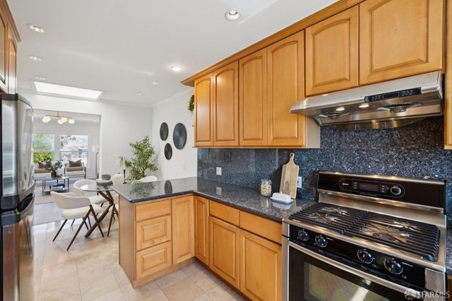 720 Shields Street, San Francisco, CA 94132