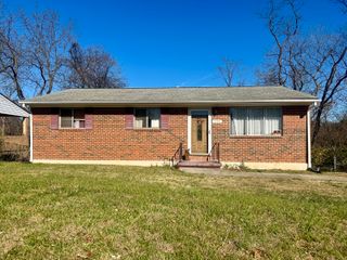 203 Cherryhill RD, Roanoke, VA 24017