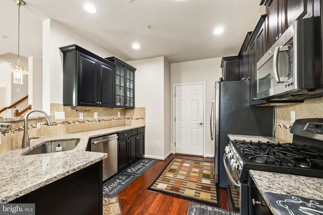 42593 SUNSET RIDGE SQ, Ashburn, VA 20148