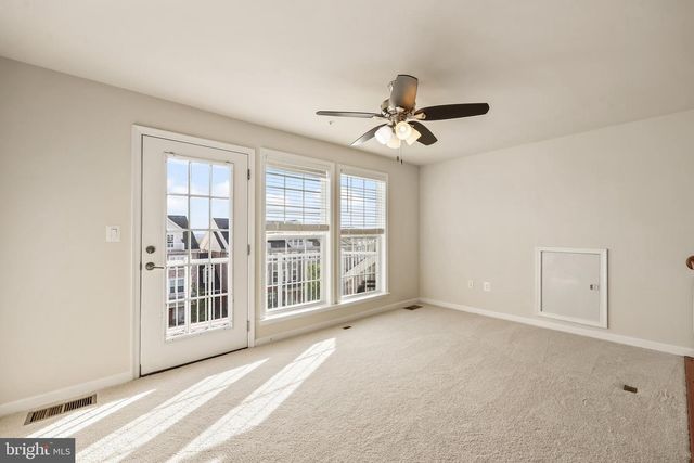 42593 SUNSET RIDGE SQ, Ashburn, VA 20148