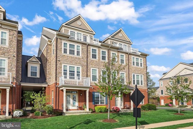42593 SUNSET RIDGE SQ, Ashburn, VA 20148