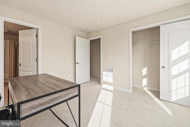 42593 SUNSET RIDGE SQ, Ashburn, VA 20148
