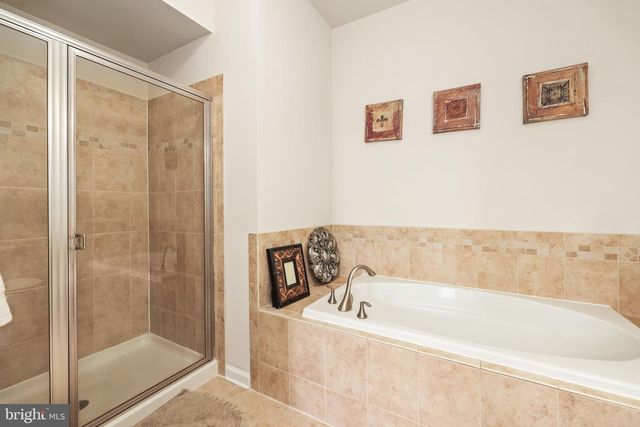 42593 SUNSET RIDGE SQ, Ashburn, VA 20148