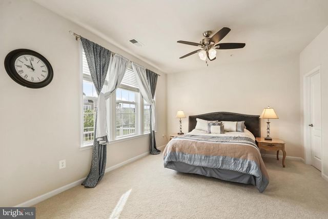 42593 SUNSET RIDGE SQ, Ashburn, VA 20148