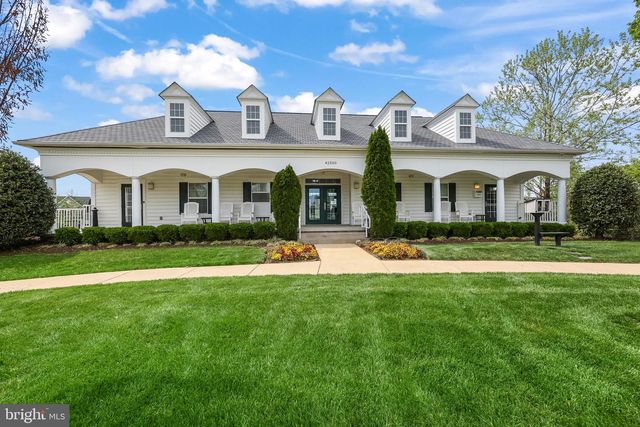 42593 SUNSET RIDGE SQ, Ashburn, VA 20148