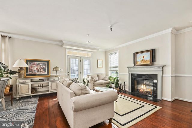 42593 SUNSET RIDGE SQ, Ashburn, VA 20148