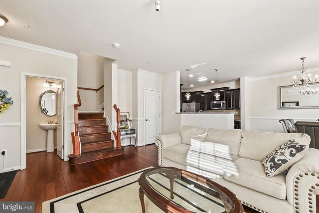 42593 SUNSET RIDGE SQ, Ashburn, VA 20148