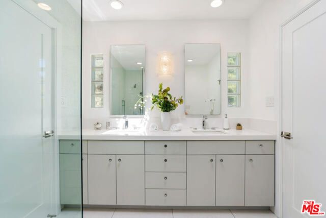 1068 Casiano Road, Los Angeles, CA 90077