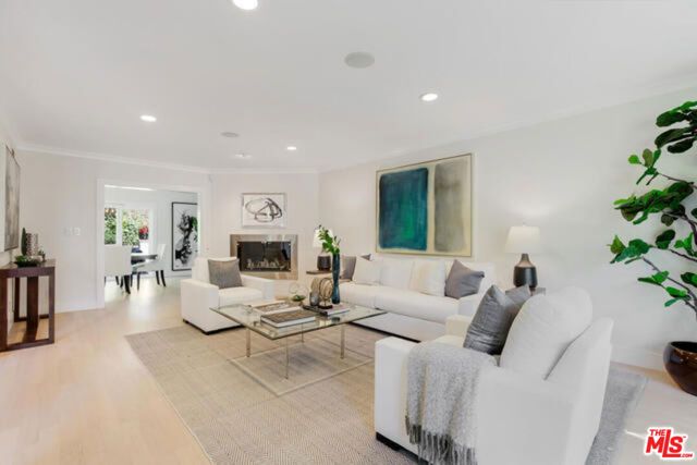 1068 Casiano Road, Los Angeles, CA 90077