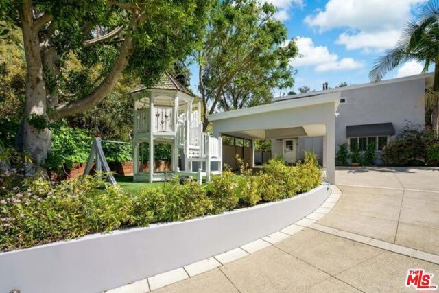 1068 Casiano Road, Los Angeles, CA 90077