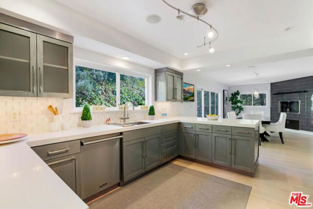 1068 Casiano Road, Los Angeles, CA 90077