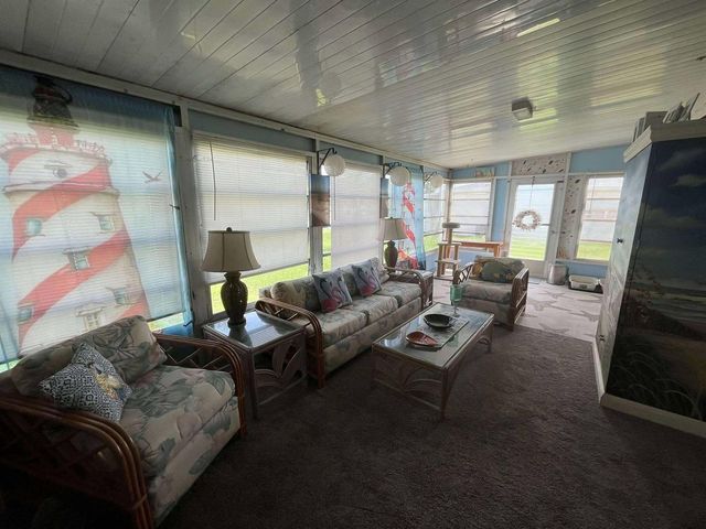 15 La Costa Lane, Port St. Lucie, FL 34952