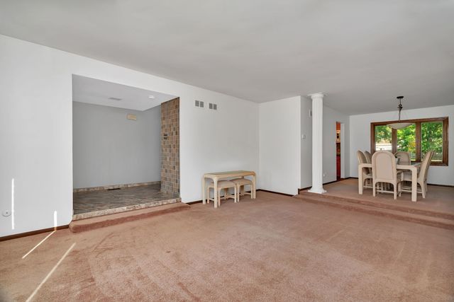 8134 Uxbridge Drive, Orland Park, IL 60462