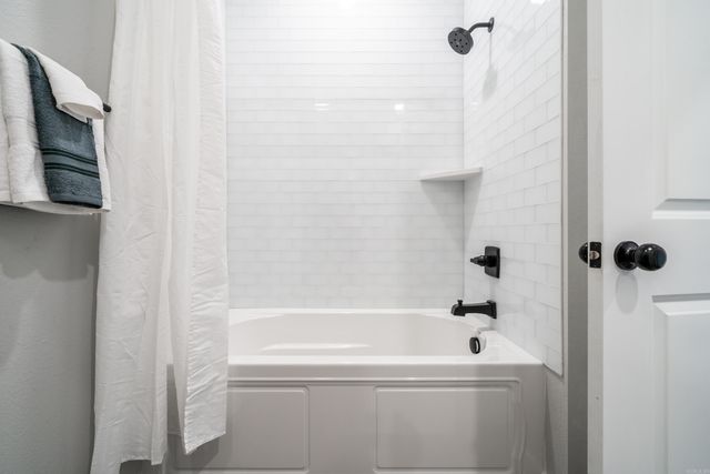 221 Long Beach Drive, Hot Springs, AR 71913