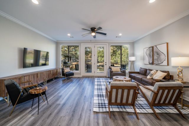 221 Long Beach Drive, Hot Springs, AR 71913