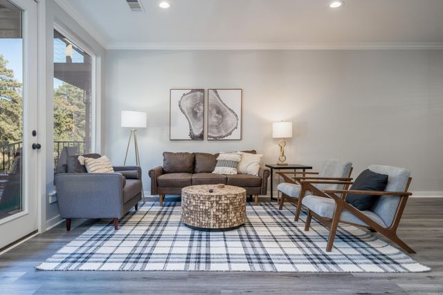 221 Long Beach Drive, Hot Springs, AR 71913