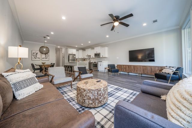 221 Long Beach Drive, Hot Springs, AR 71913