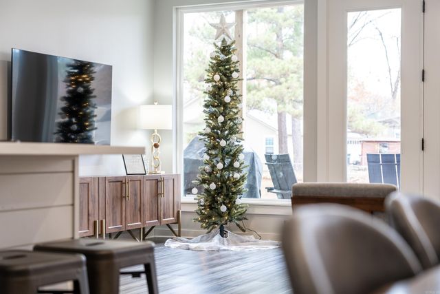 221 Long Beach Drive, Hot Springs, AR 71913