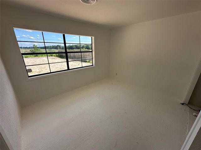 23718 E Webb Road, Porter, TX 77365