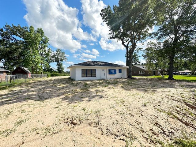 23718 E Webb Road, Porter, TX 77365
