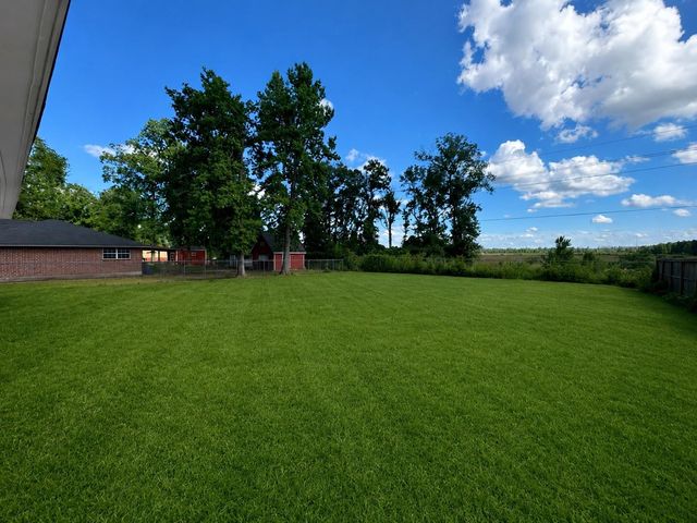 23718 E Webb Road, Porter, TX 77365
