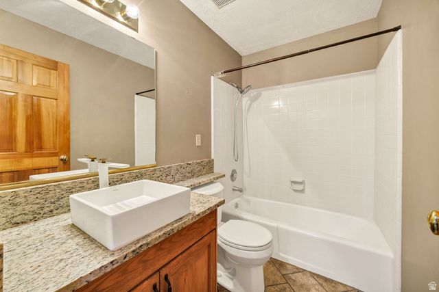 615 E FOXRIDGE DR, Providence, UT 84332