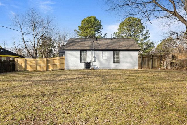 1120 PARKLAND RD, Memphis, TN 38111