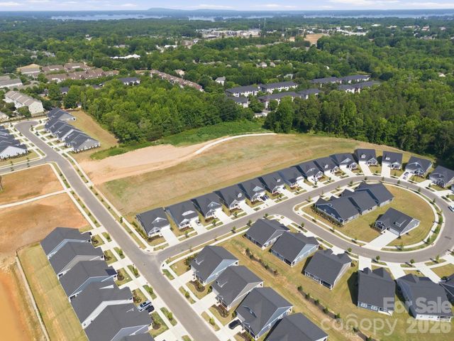 8609 Chagrin Drive, Cornelius, NC 28031