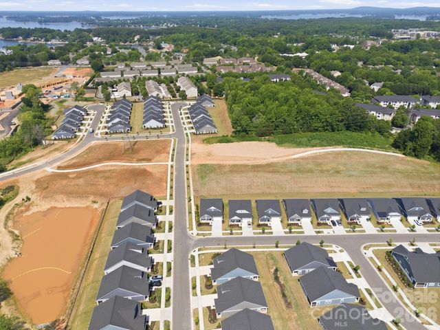 8609 Chagrin Drive, Cornelius, NC 28031