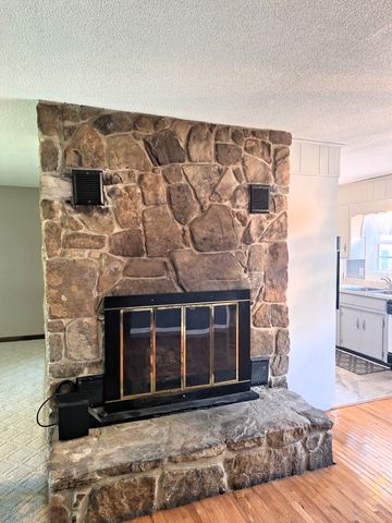 278 Staton Rd, Belvidere, TN 37306