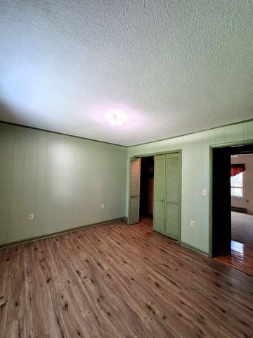 278 Staton Rd, Belvidere, TN 37306