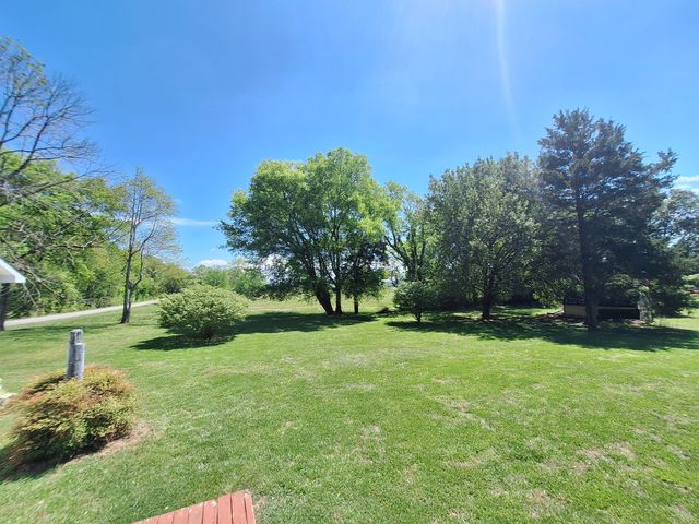 278 Staton Rd, Belvidere, TN 37306