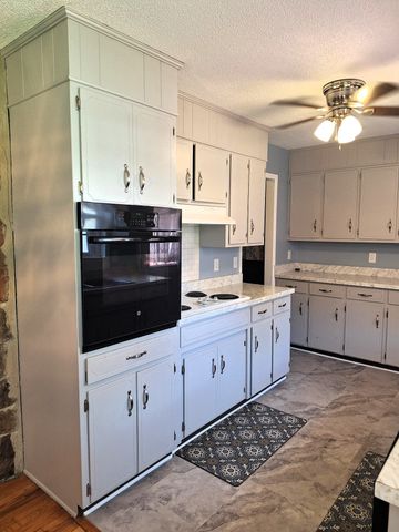 278 Staton Rd, Belvidere, TN 37306