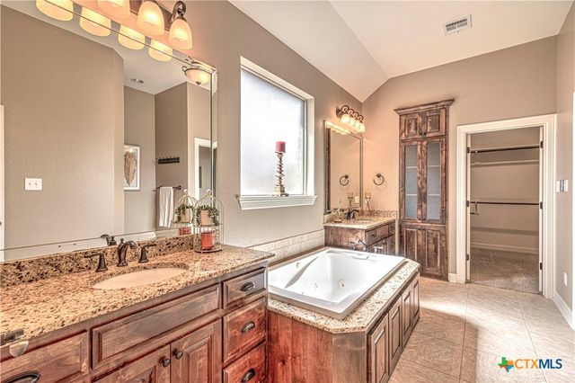 5819 Wooded Creek Cove, Temple, TX 76502