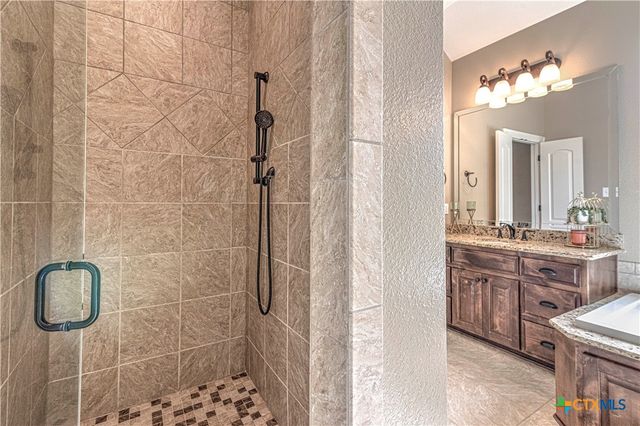 5819 Wooded Creek Cove, Temple, TX 76502