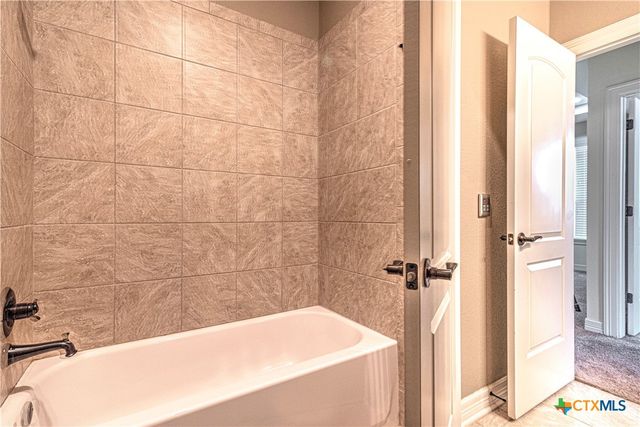 5819 Wooded Creek Cove, Temple, TX 76502