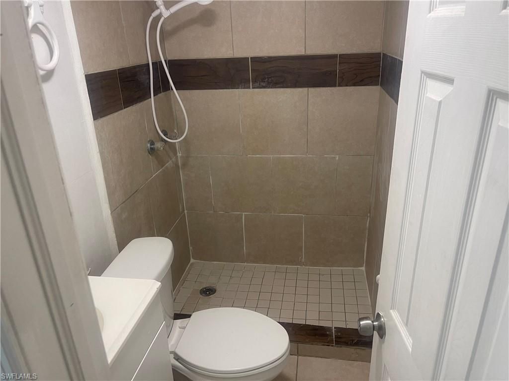 327 Ellis ST, NORTH FORT MYERS, FL 33903 — photo 2