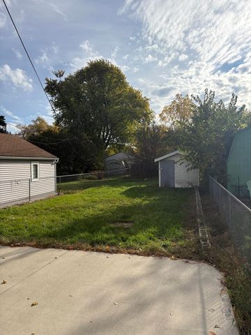1321 Applewood Avenue, Lincoln Park, MI 48146