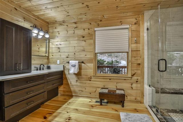 178 Novena Court, Ellijay, GA 30540